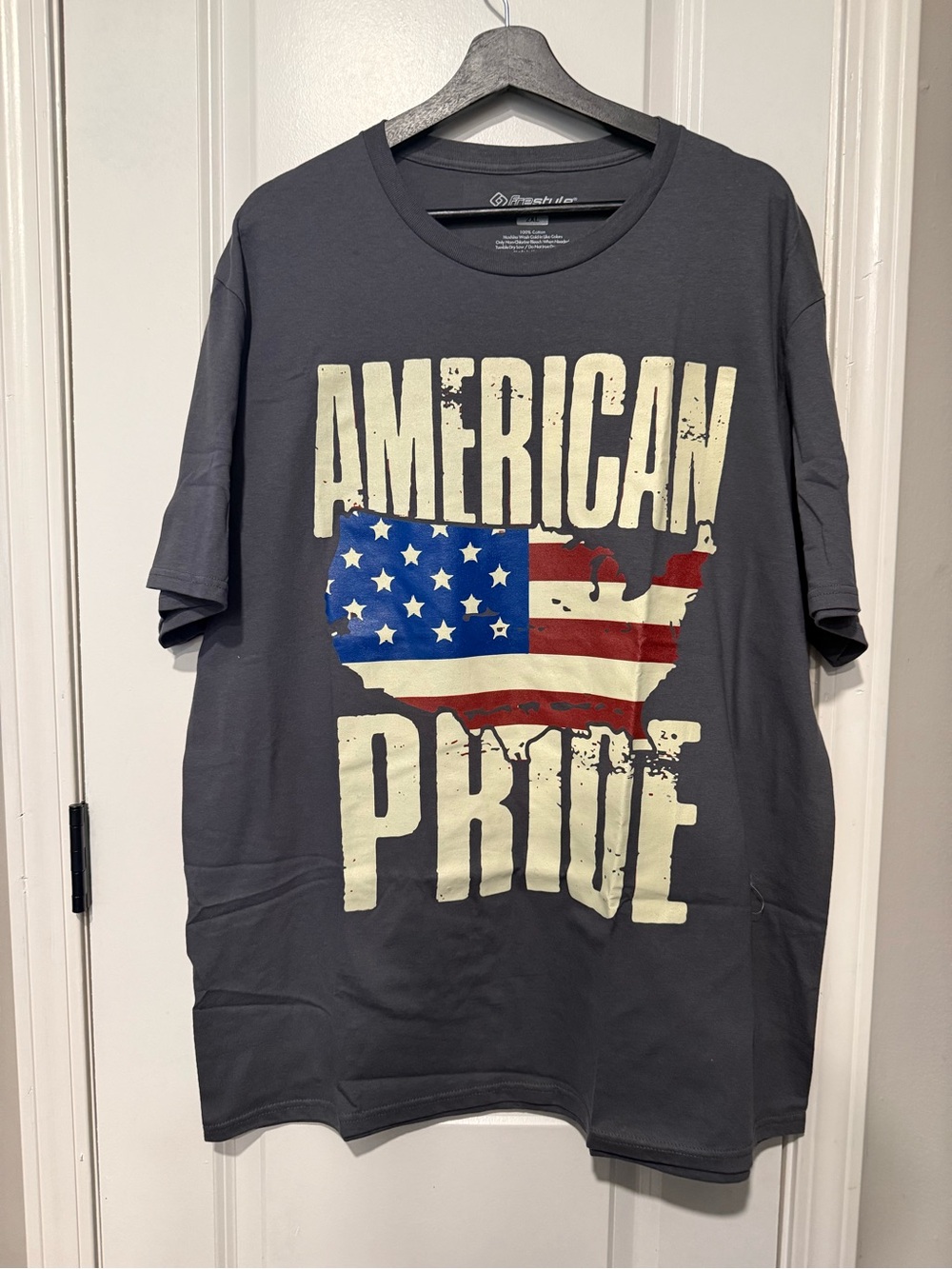 Men's American Pride Graphic Tee - Charcoal